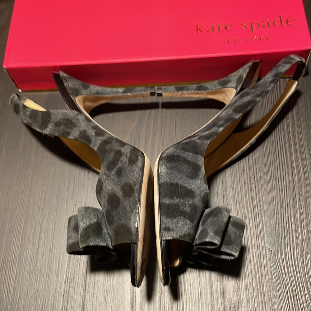 Kate Spade black/grey animal print suede pumps- Sz 8B Made in Italy